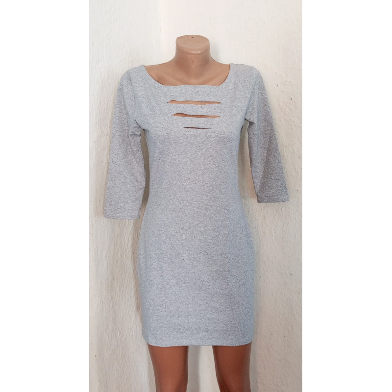 Плаття жіноче сірого кольору. Розмір 44. Плаття жіноче сірого кольору. Розмір 44.