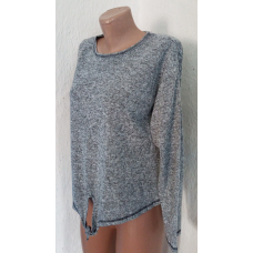 ““ Anya Madsen““  Кофта жіноча сірого кольору. Розмір- 38-40.