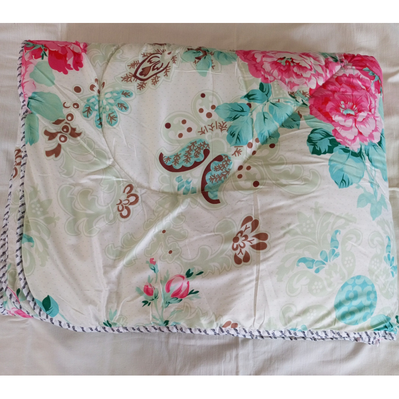 Ковдра .Сорт Крем . Розмір 205* 140 см. Ковдра .Сорт Крем . Розмір 205* 140 см.