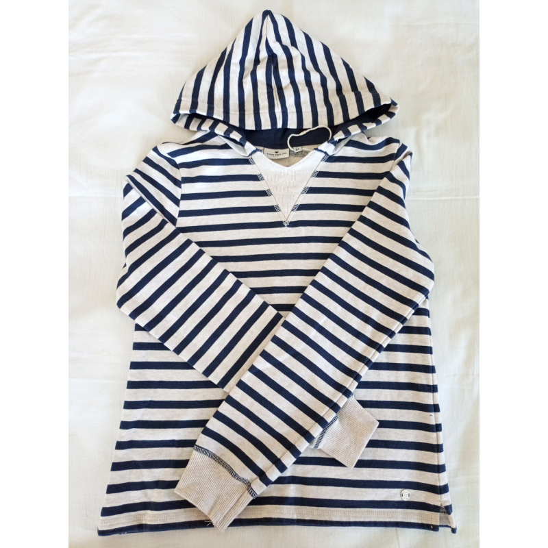 Светр з капюшоном для дівчинки. Светр з капюшоном для дівчинки.