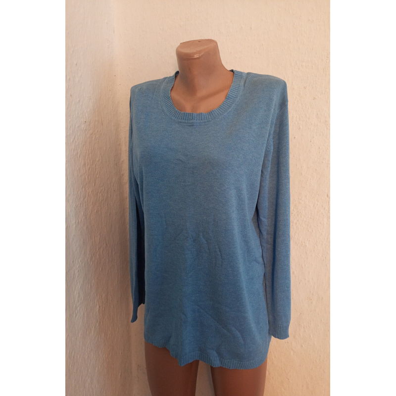 “Bexleys“ светр жіночий голубий.  Розмір  L.