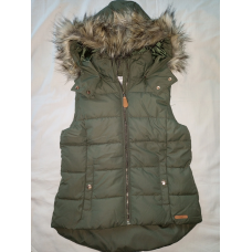 “ H&M“ - жилет теплий для дівчинки.  Розмір 10-12 років