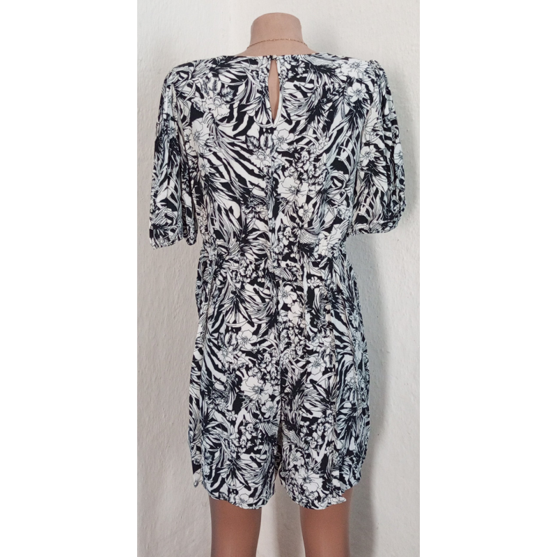 Плаття -комбінезон для дівчинки Розмір 38 Плаття -комбінезон для дівчинки Розмір 38