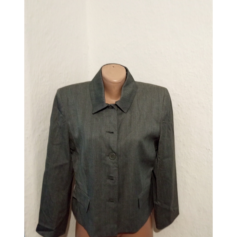 “Amaranto“- жіночий жакет сірого кольору. Розмір: 48. “Amaranto“- жіночий жакет сірого кольору. Розмір: 48.