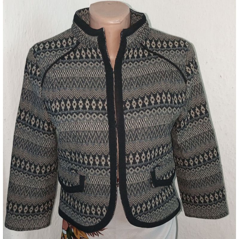 Жакет жіночий короткий  розмір М