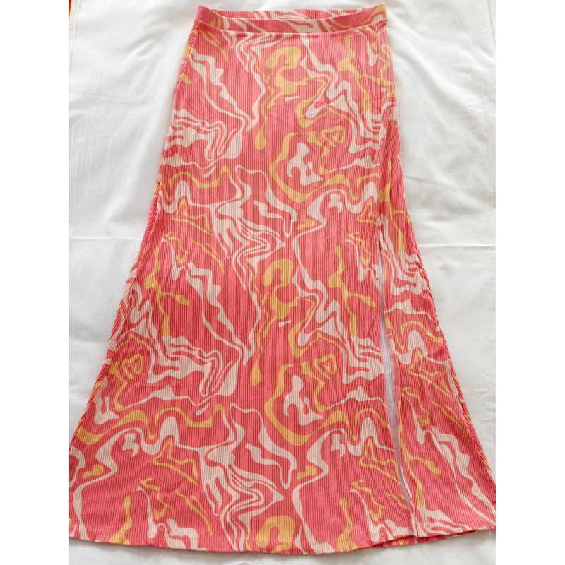 Жіноча спідниця Primark розмір 40-42 . Екстра сорт. Жіноча спідниця Primark розмір 40-42 . Екстра сорт.