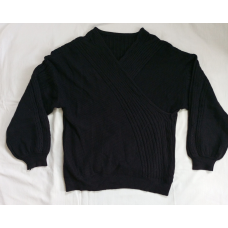 Светр жіночий   в “язаний  чорний .    Розмір   XXL.  Сток.