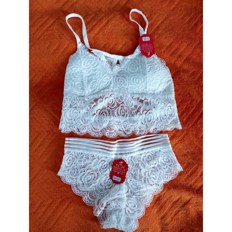Комплект нижньої білизни для дівчинки.       Рр 36-38